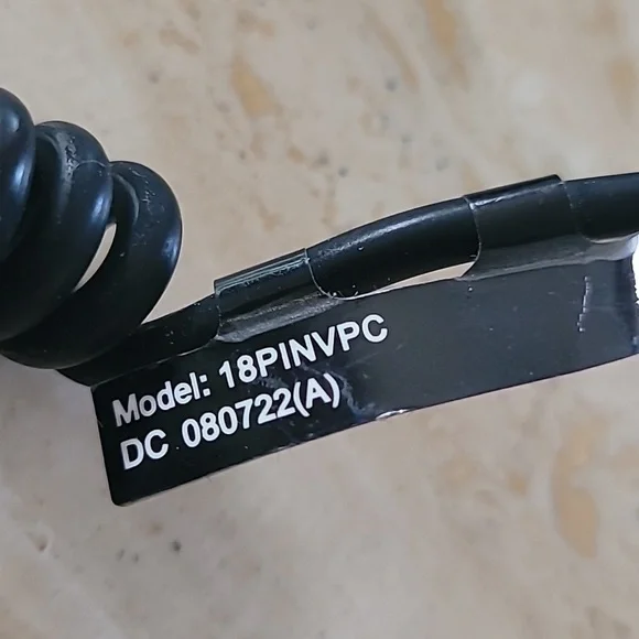 Verizon Car Charger - Picture 3 of 12